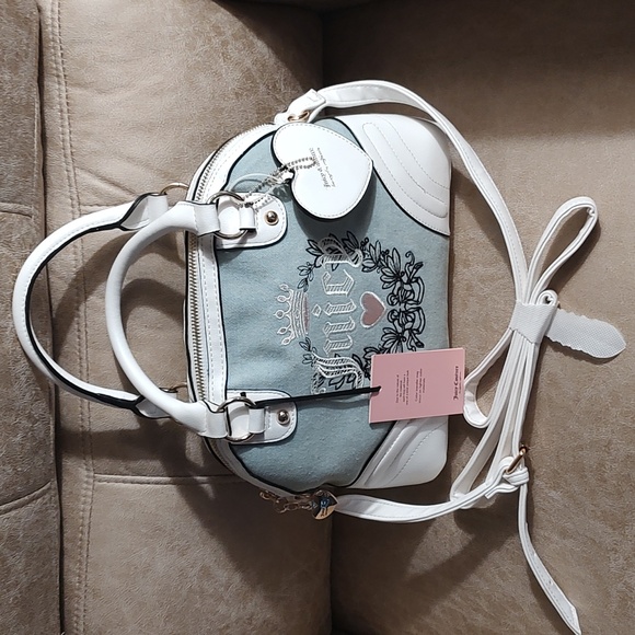 Juicy Couture Handbags - Nwt Juicy Couture Crossbody bag